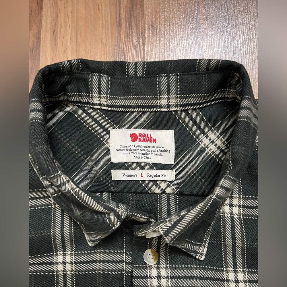 Fjällräven Women Fjallglim Stretch Plaid Button-Up Shirt - Picture 3 of 10